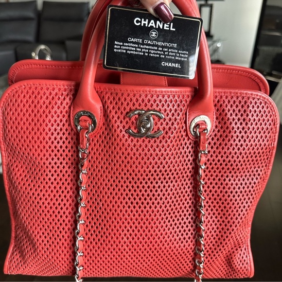 CHANEL Up In The Air Convertible Tote Bag in Red Authentic - Picture 10 of 12